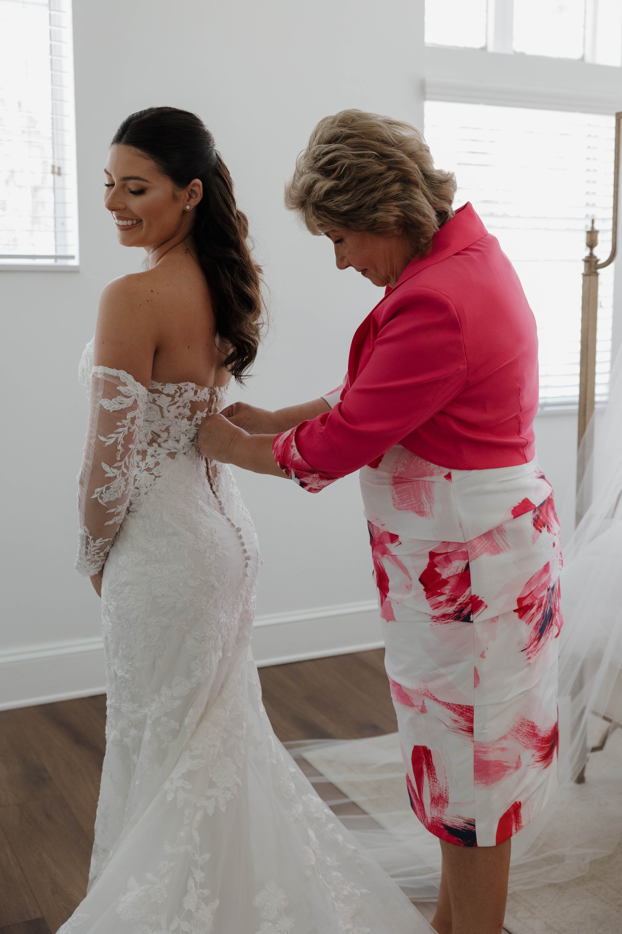 Cover, radiant mother of the bride with her daughters / soft natural glow — The Bronze Lily, St. Petersburg, FL