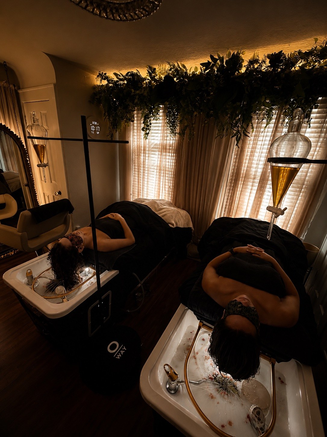 How many can do a head spa together — The Bronze Lily, St. Petersburg, FL